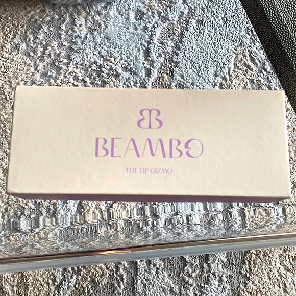 Bath & Body Beambo The Lip Gizmo Lip Plumping Device Seen On Tiktok